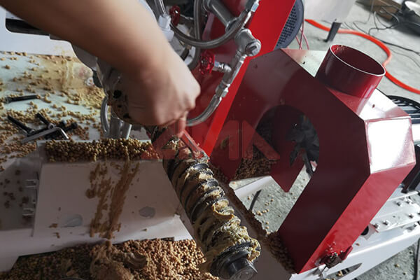 floating fish feed 3mm making machine price